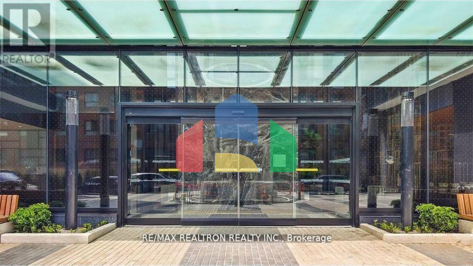 Residential - Single Family Home - Toronto, Canada - Canada