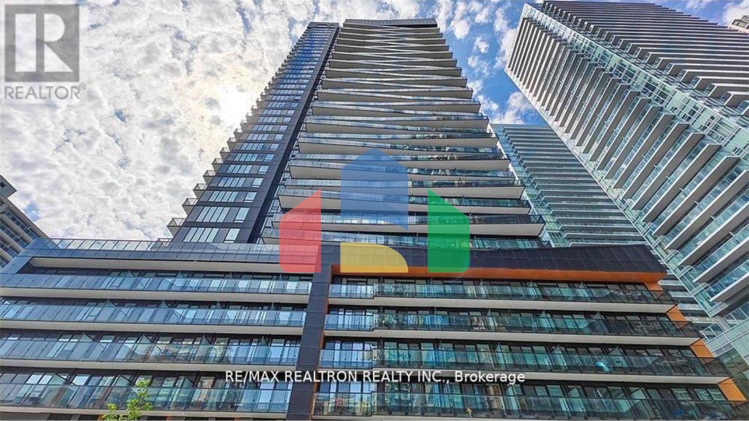 Residential - Single Family Home - Toronto, Canada - Canada