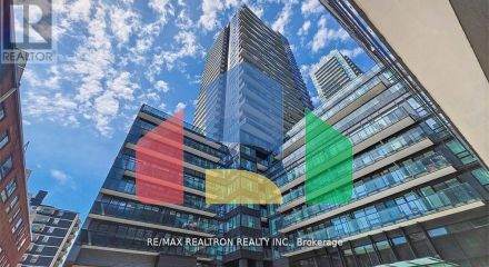 Residential - Single Family Home - Toronto, Canada - Canada