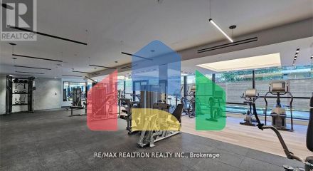 Residential - Single Family Home - Toronto, Canada - Canada