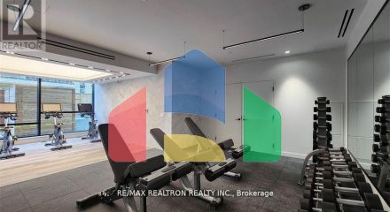 Residential - Single Family Home - Toronto, Canada - Canada