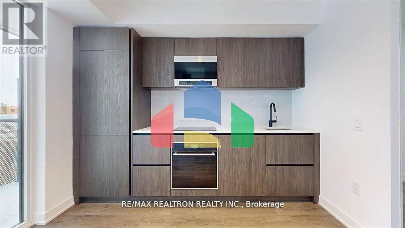 Residential - Single Family Home - Toronto, Canada - Canada