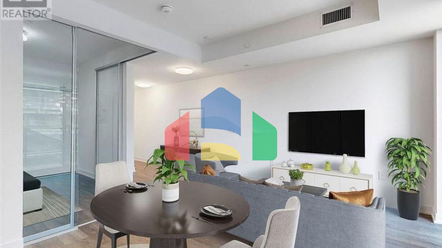 Residential - Single Family Home - Toronto, Canada - Canada