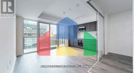 Residential - Single Family Home - Toronto, Canada - Canada