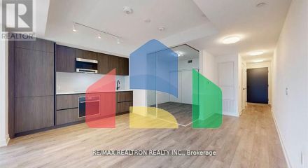 Residential - Single Family Home - Toronto, Canada - Canada