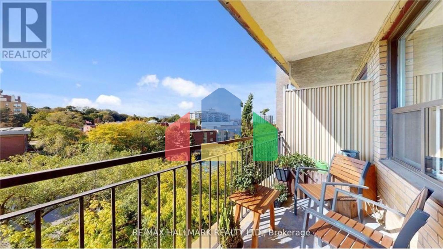 Residential - Single Family Home - Toronto, Canada - Canada