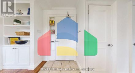 Residential - Single Family Home - Toronto, Canada - Canada