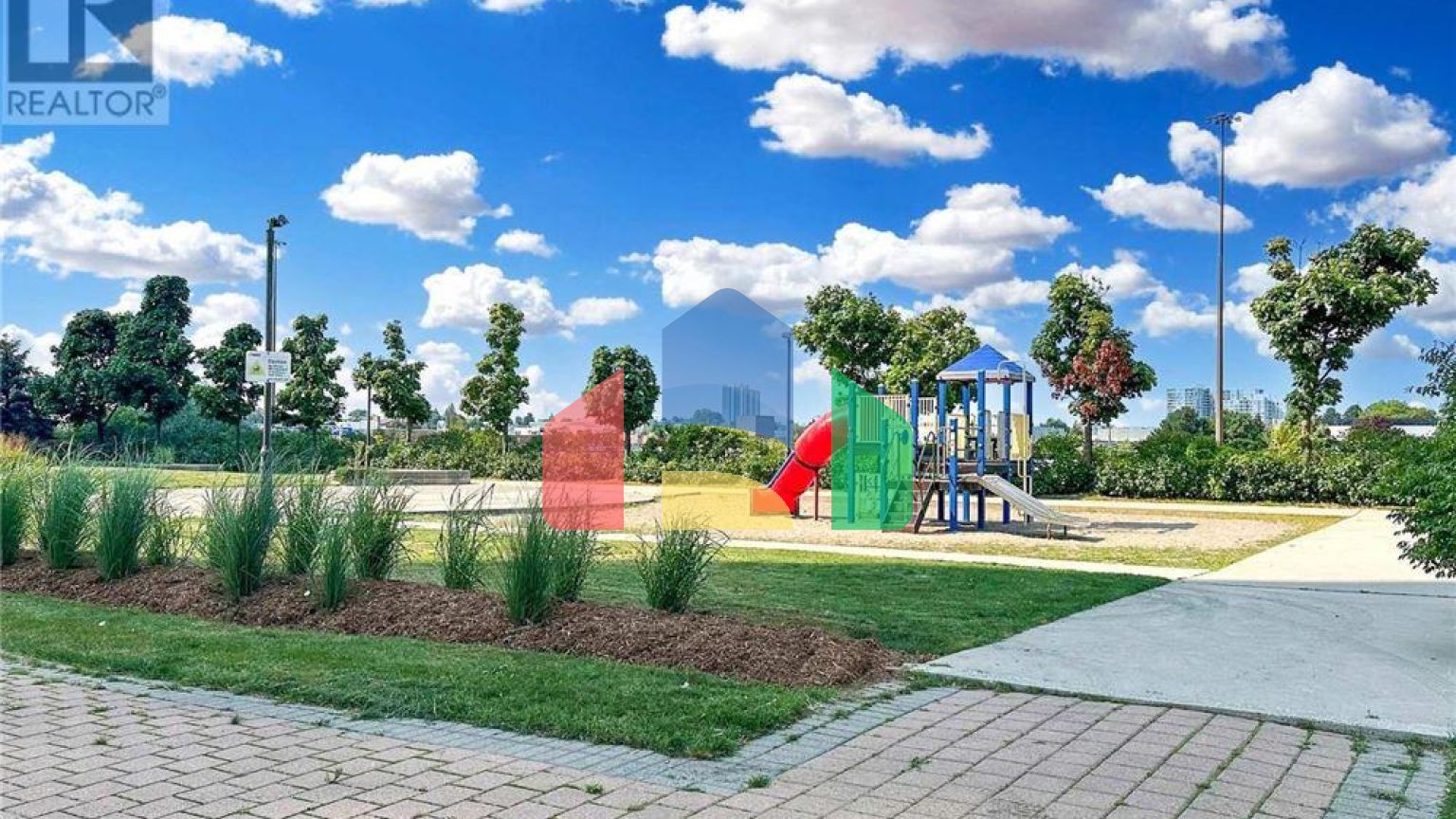 Residential - Single Family Home - Toronto, Canada - Canada