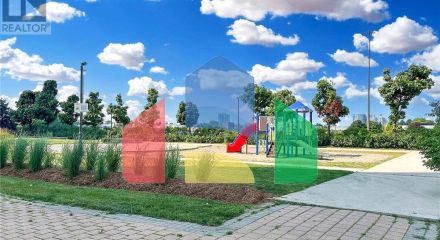 Residential - Single Family Home - Toronto, Canada - Canada