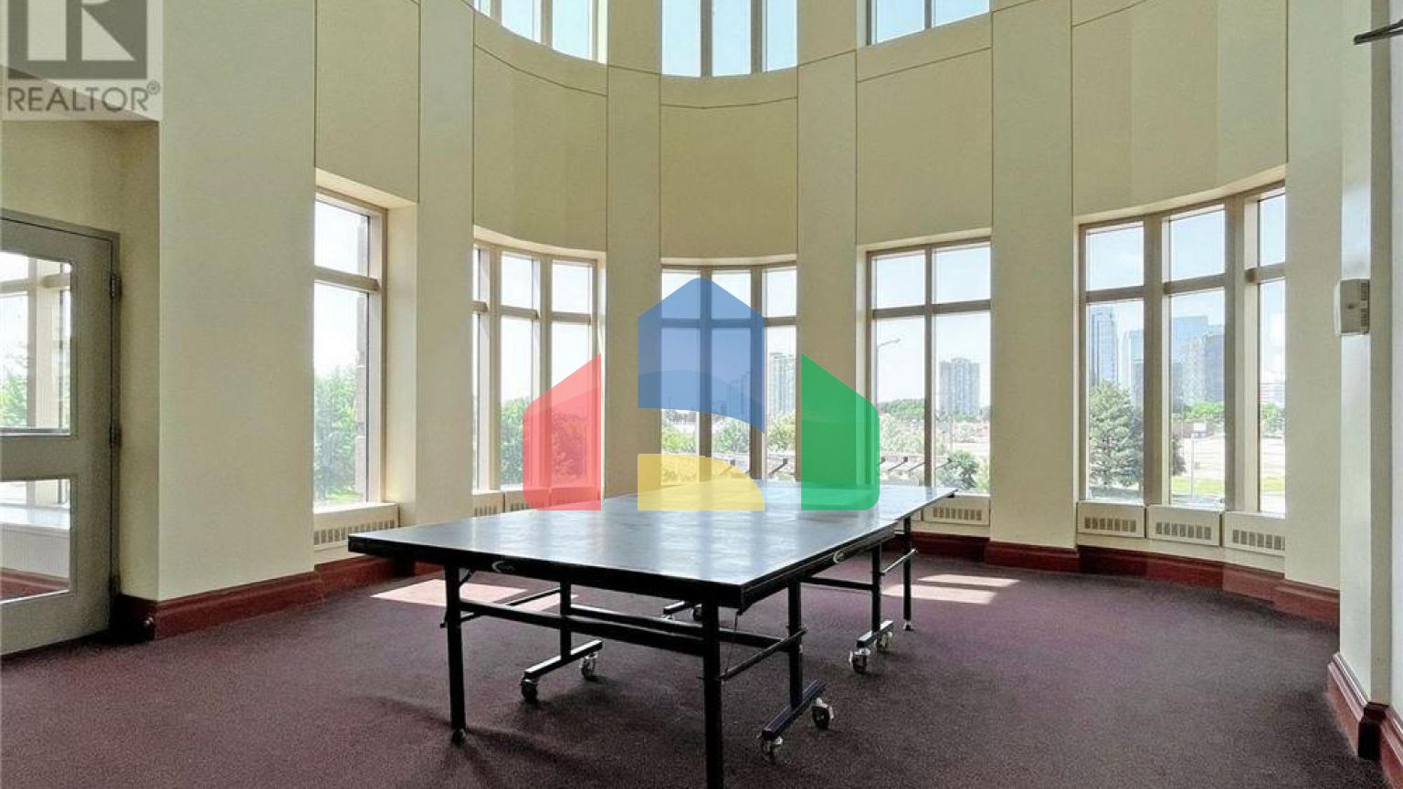 Residential - Single Family Home - Toronto, Canada - Canada