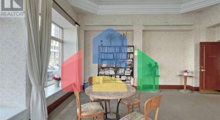 Residential - Single Family Home - Toronto, Canada - Canada