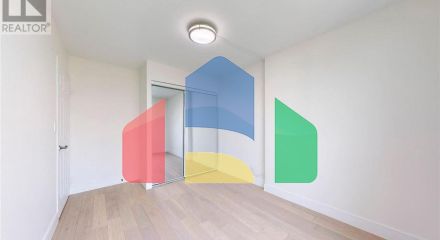 Residential - Single Family Home - Toronto, Canada - Canada