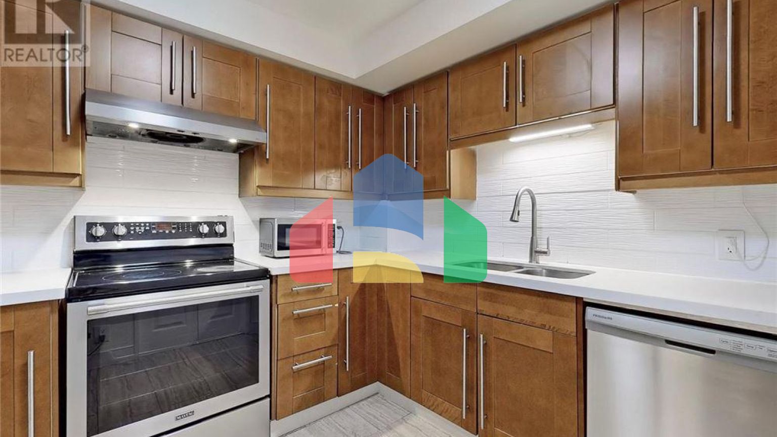 Residential - Single Family Home - Toronto, Canada - Canada