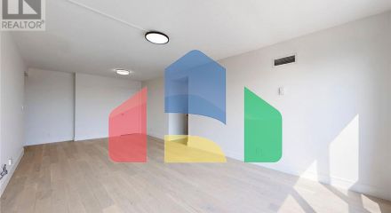 Residential - Single Family Home - Toronto, Canada - Canada