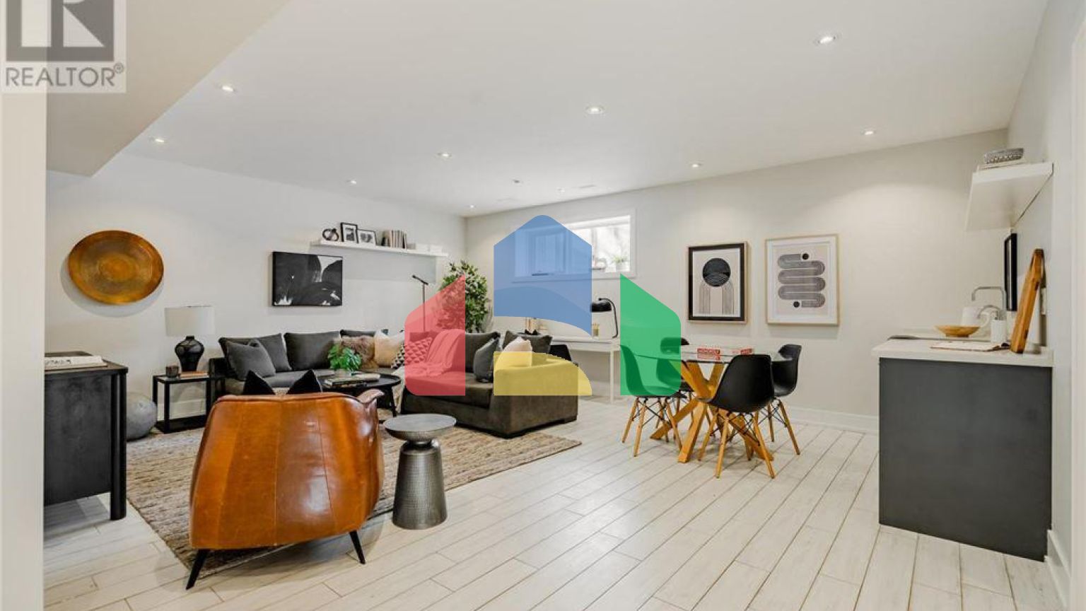 Residential - Single Family Home - Toronto, Canada - Canada