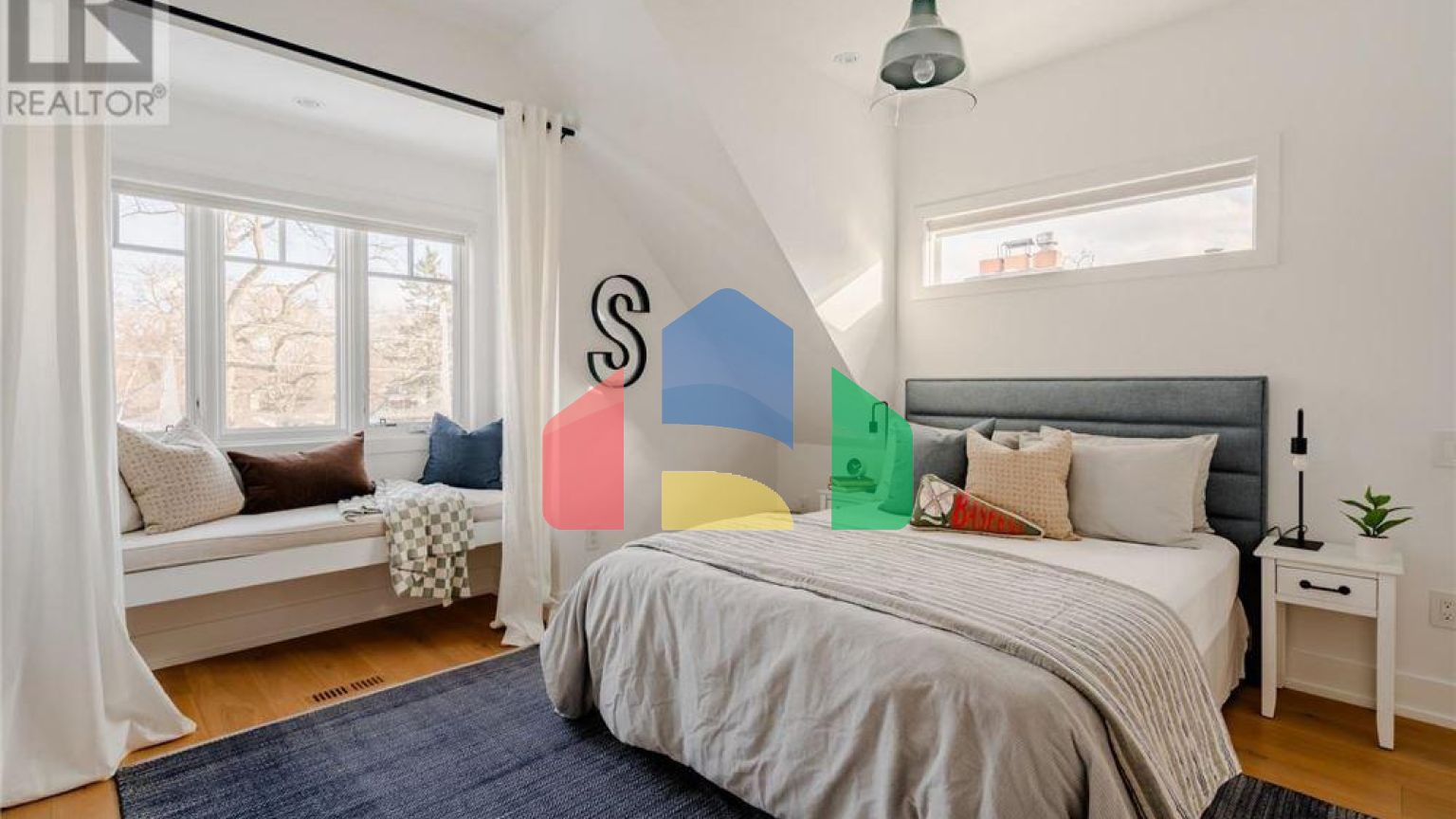 Residential - Single Family Home - Toronto, Canada - Canada