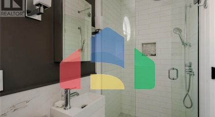 Residential - Single Family Home - Toronto, Canada - Canada