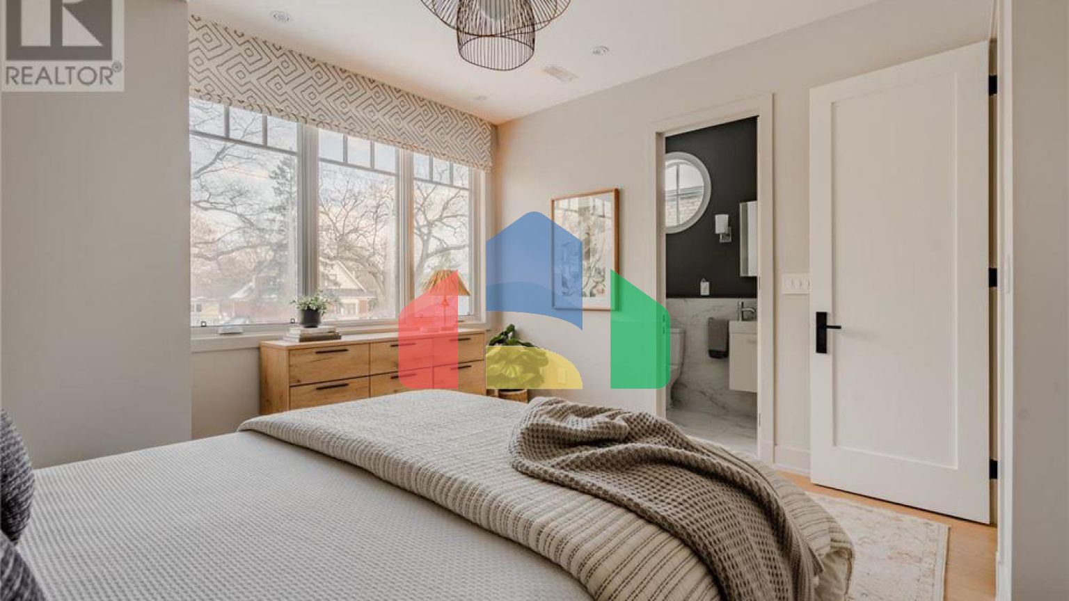 Residential - Single Family Home - Toronto, Canada - Canada