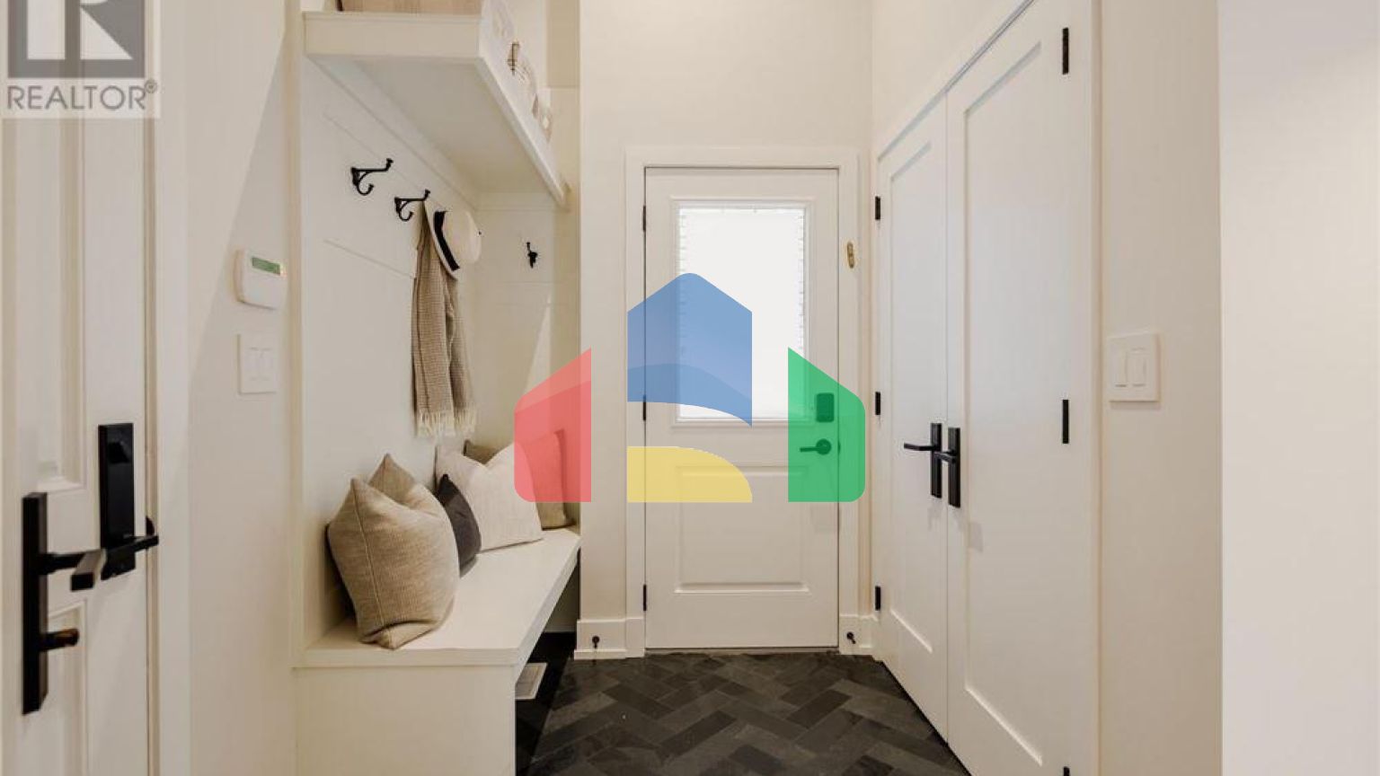 Residential - Single Family Home - Toronto, Canada - Canada