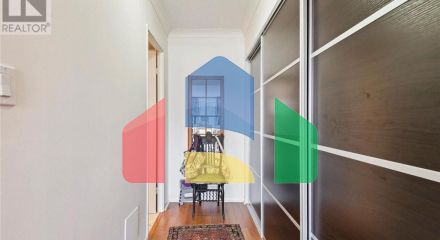 Residential - Single Family Home - Toronto, Canada - Canada