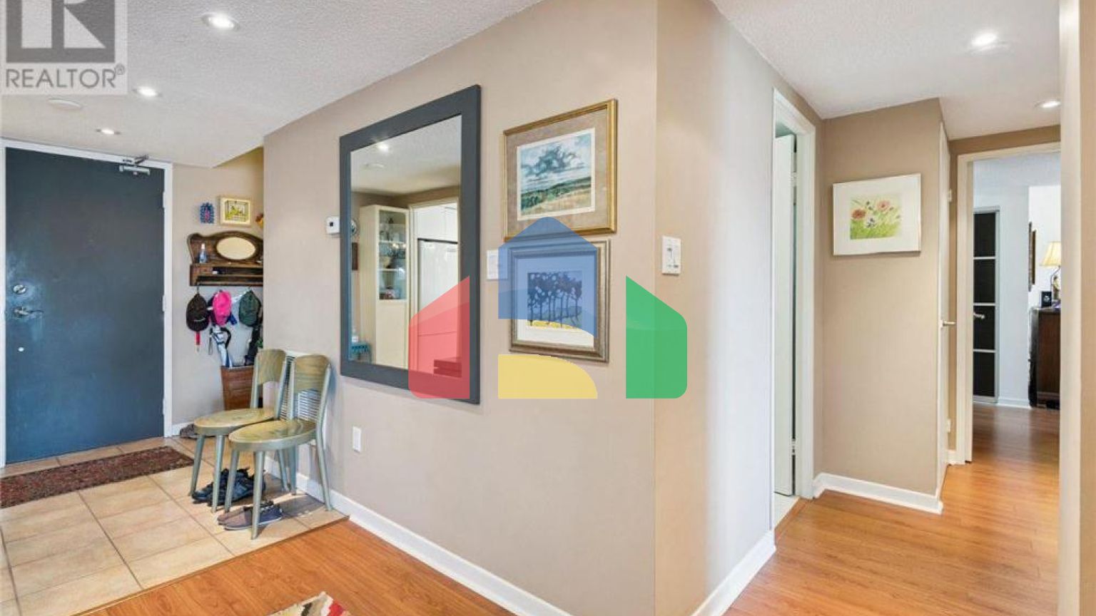 Residential - Single Family Home - Toronto, Canada - Canada