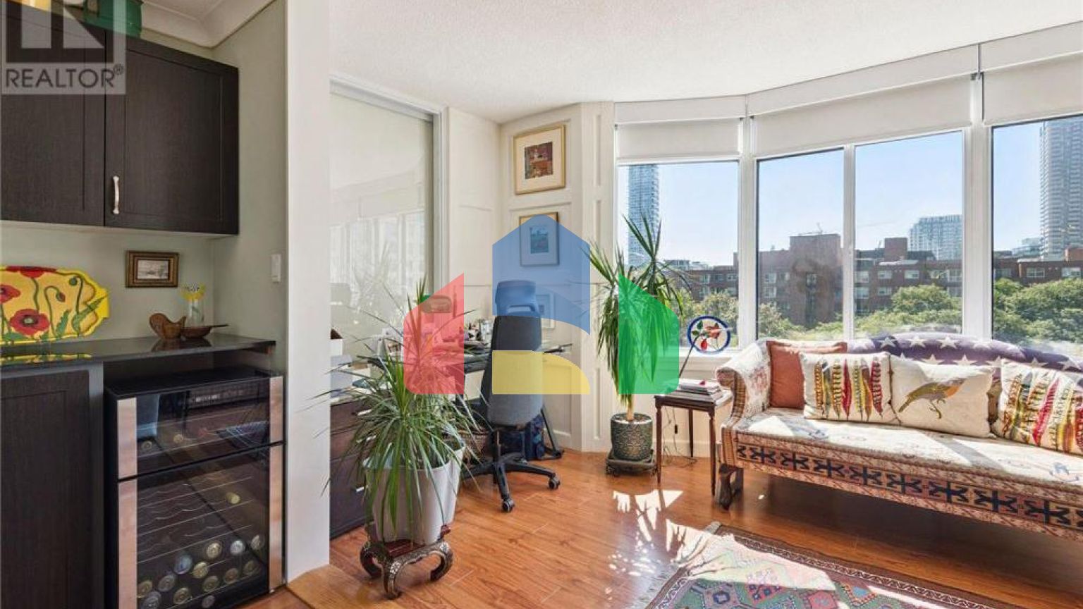 Residential - Single Family Home - Toronto, Canada - Canada