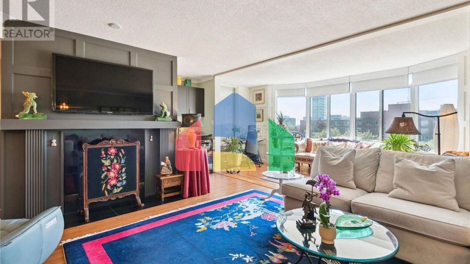 Residential - Single Family Home - Toronto, Canada - Canada