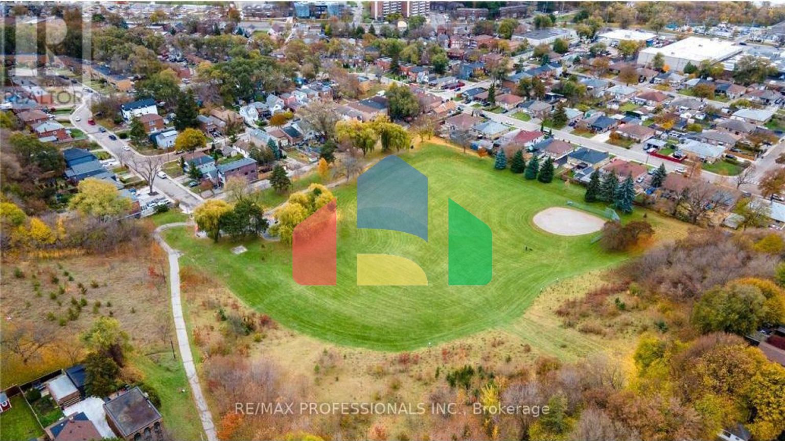 Residential - Single Family Home - Toronto, Canada - Canada