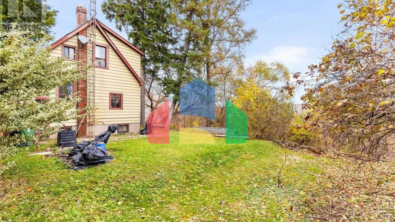 Residential - Single Family Home - Toronto, Canada - Canada