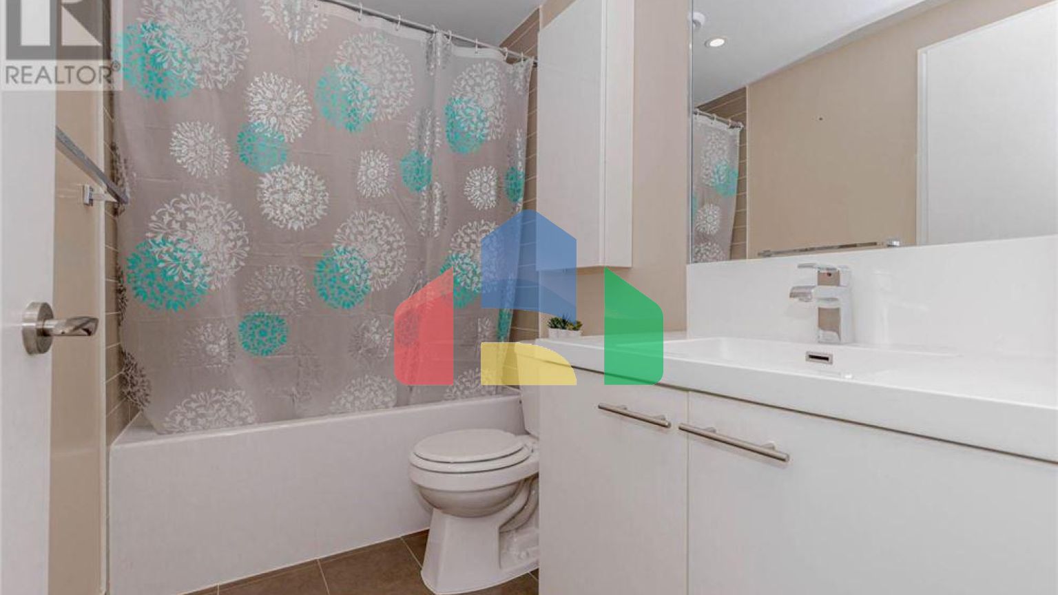 Residential - Condo/Apartment - Toronto, Canada - Canada