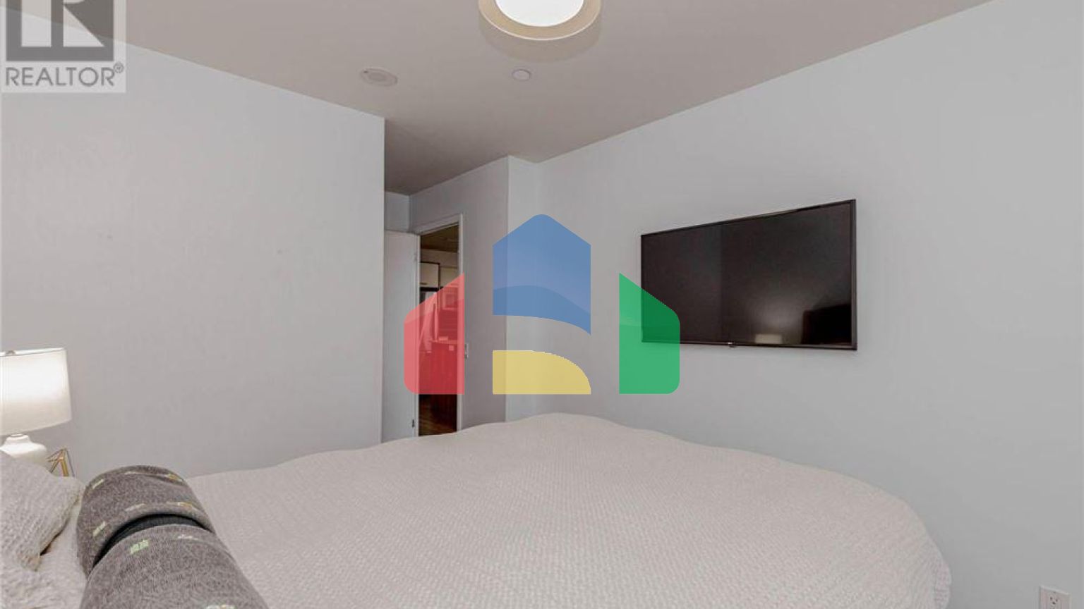 Residential - Condo/Apartment - Toronto, Canada - Canada