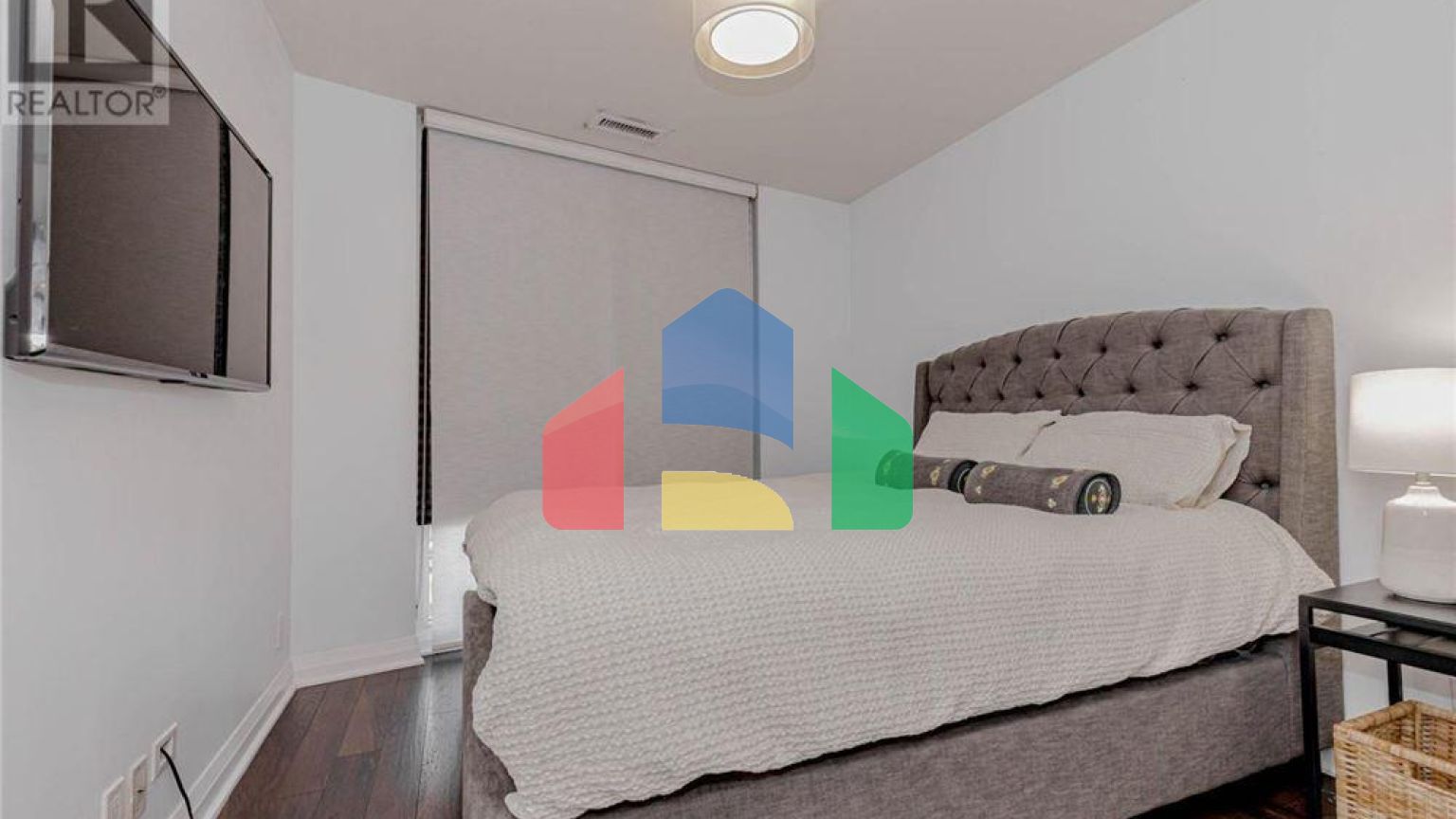 Residential - Condo/Apartment - Toronto, Canada - Canada