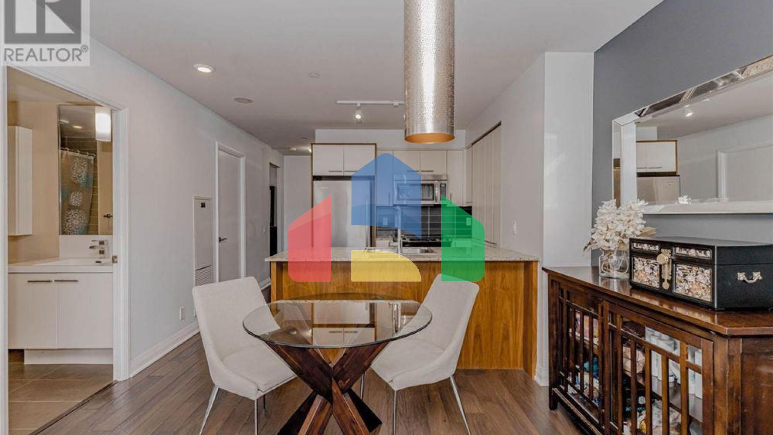 Residential - Condo/Apartment - Toronto, Canada - Canada