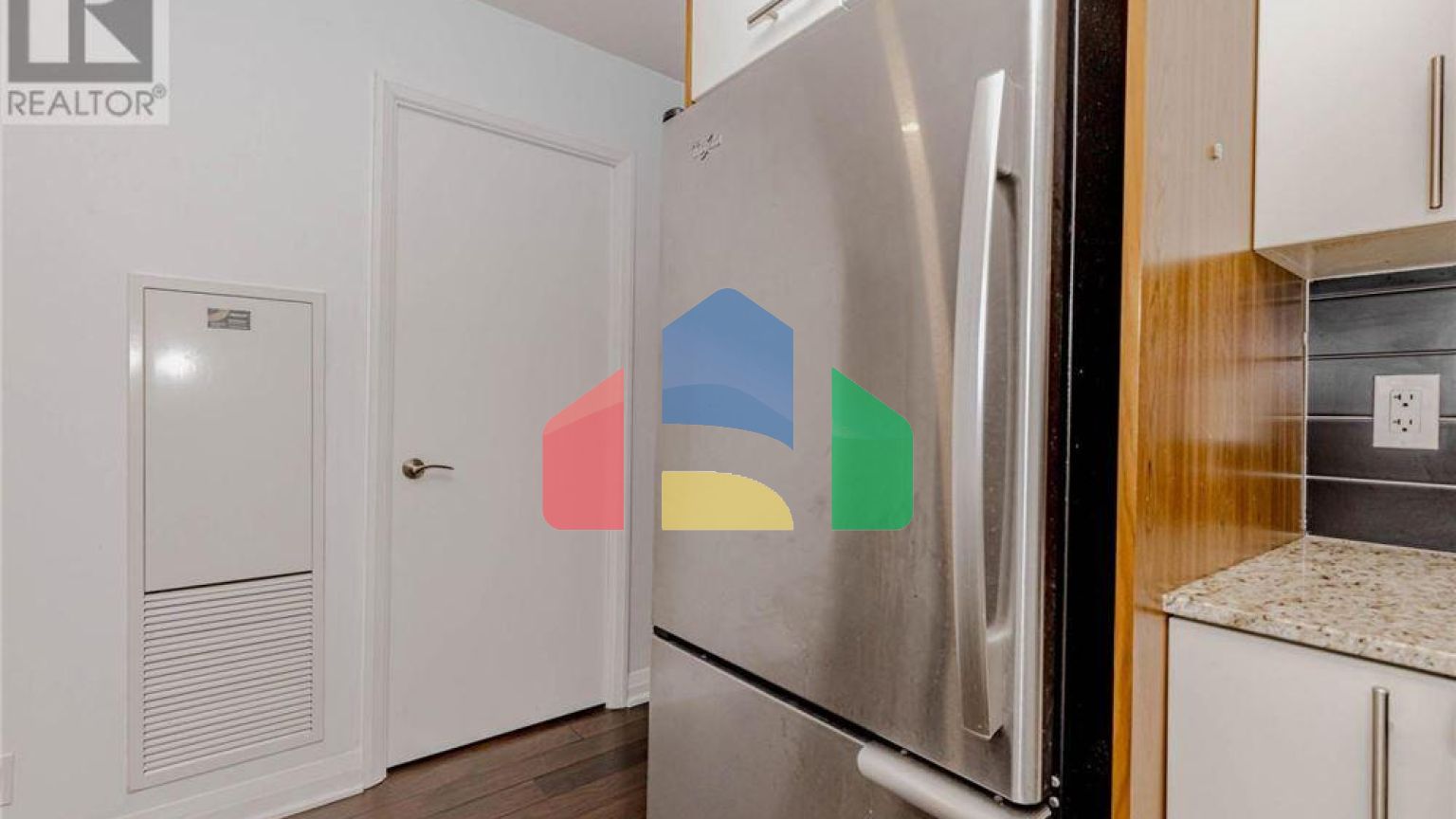 Residential - Condo/Apartment - Toronto, Canada - Canada