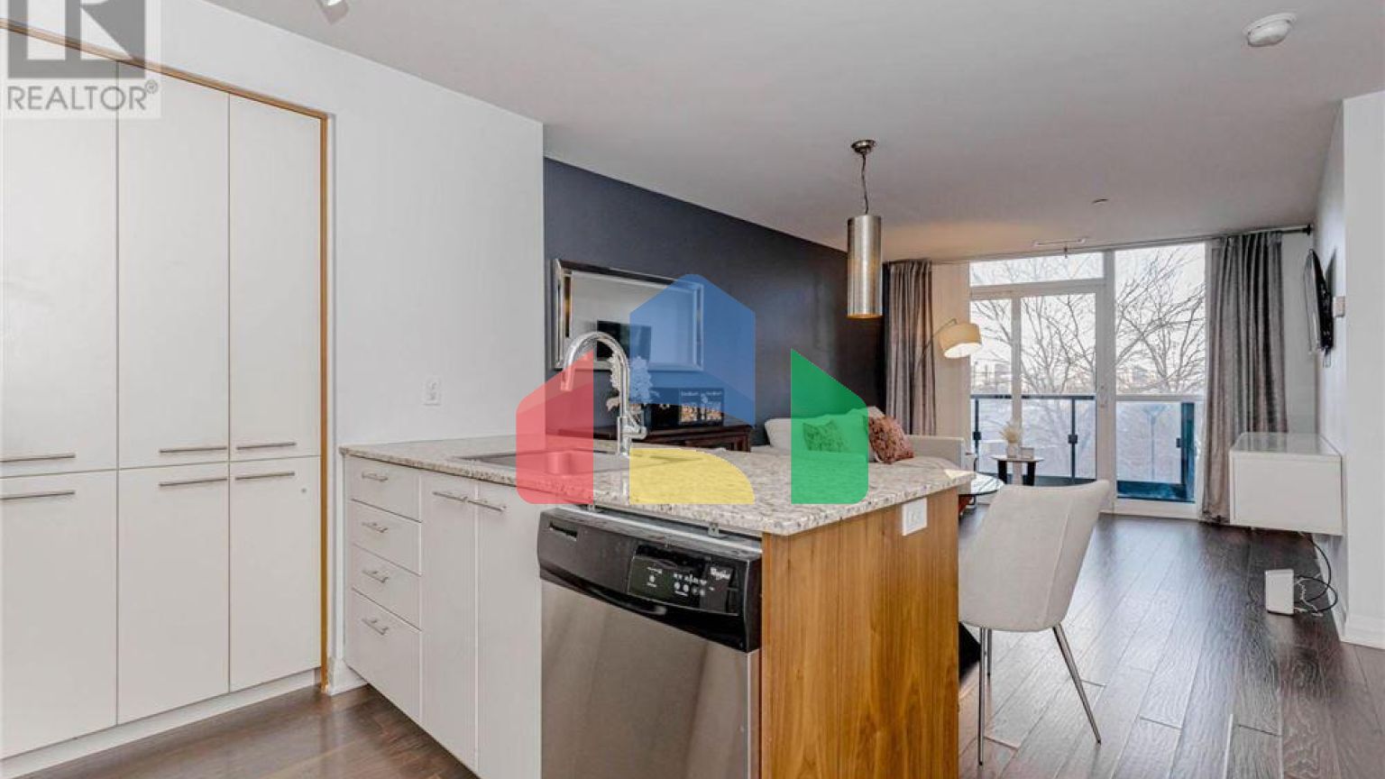 Residential - Condo/Apartment - Toronto, Canada - Canada