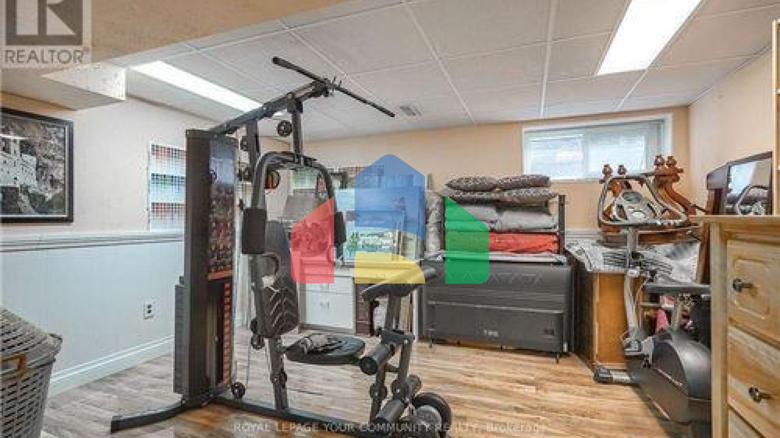 Residential - Single Family Home - Toronto, Canada - Canada