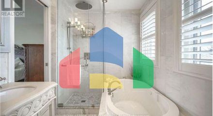 Residential - Single Family Home - Toronto, Canada - Canada