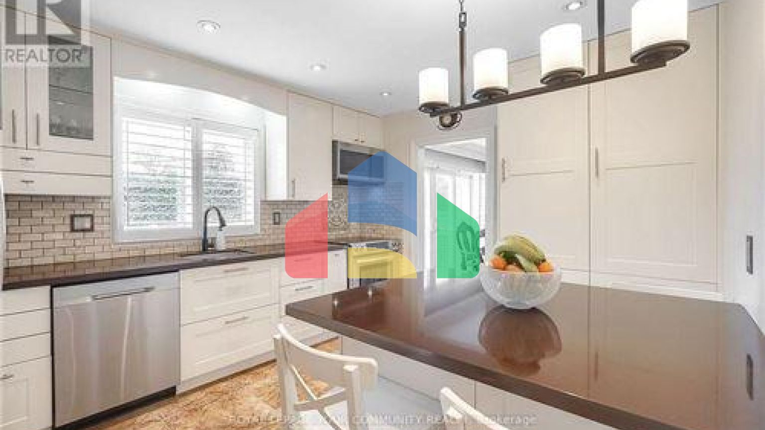 Residential - Single Family Home - Toronto, Canada - Canada