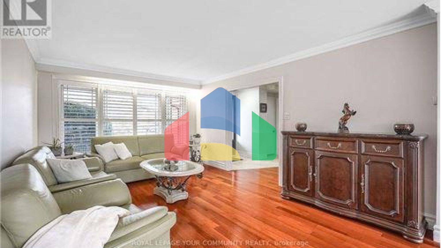 Residential - Single Family Home - Toronto, Canada - Canada