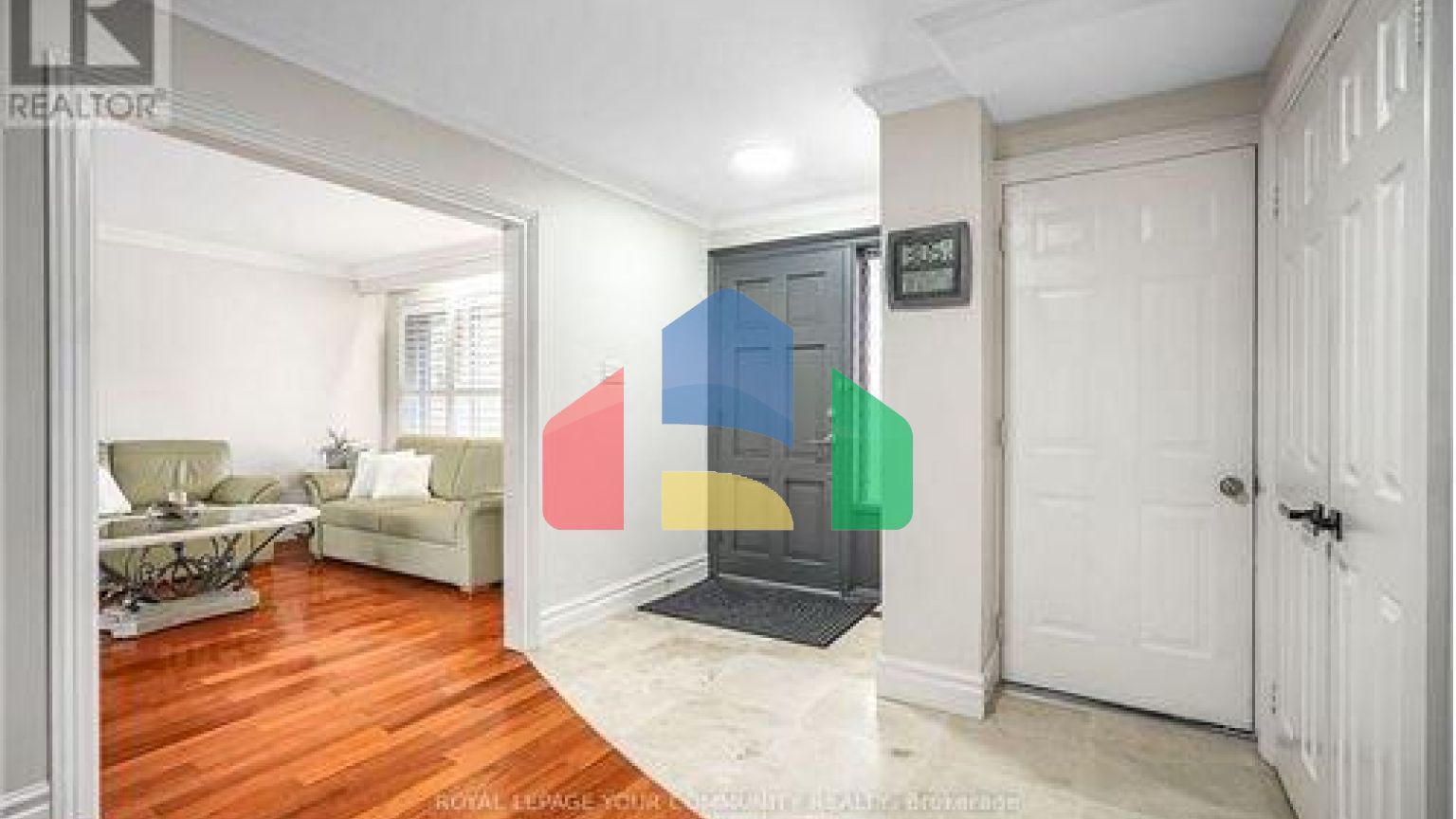 Residential - Single Family Home - Toronto, Canada - Canada