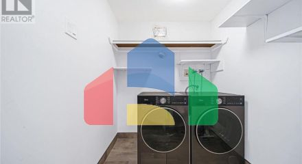 Residential - Single Family Home - Toronto, Canada - Canada