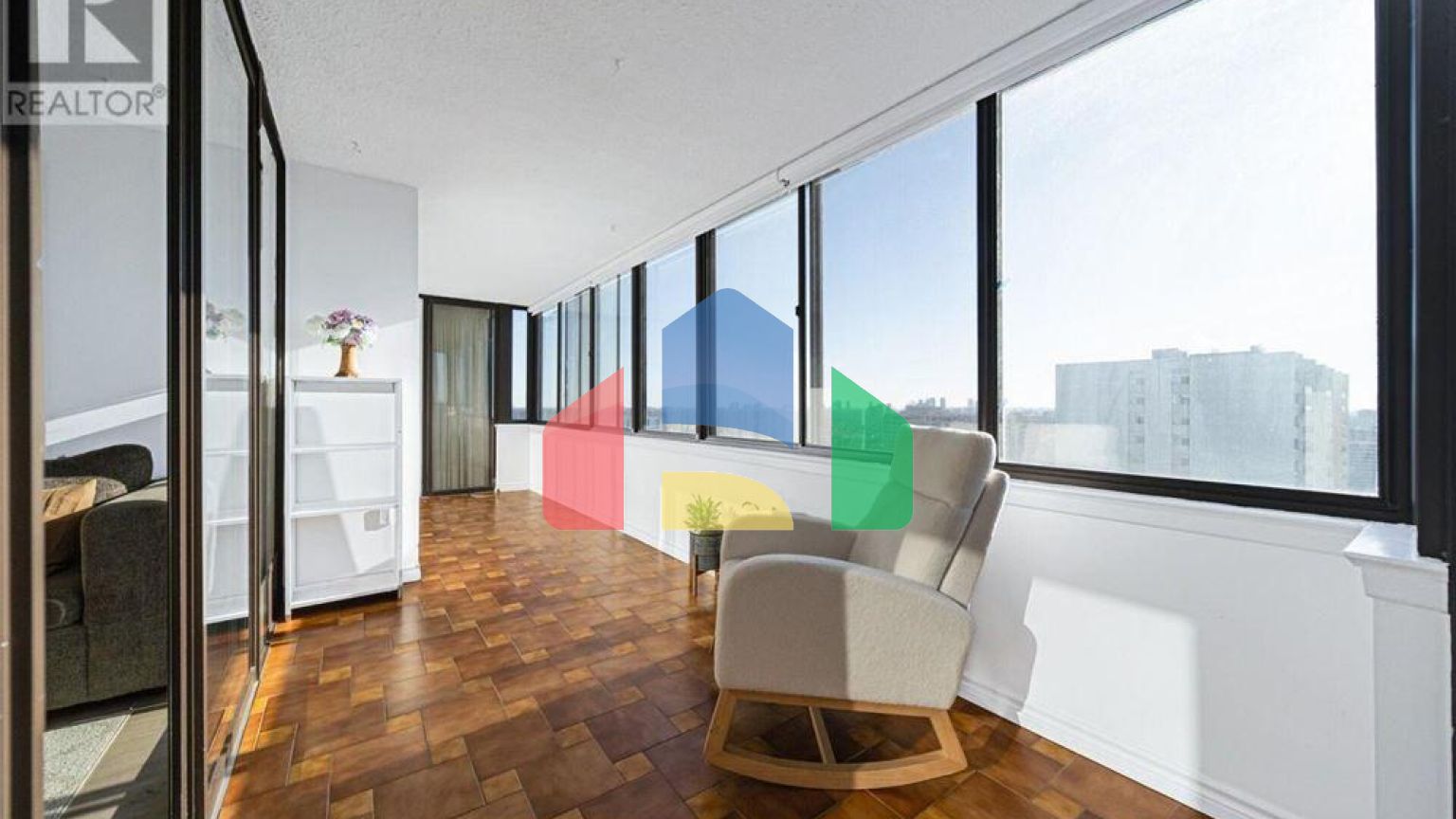 Residential - Single Family Home - Toronto, Canada - Canada