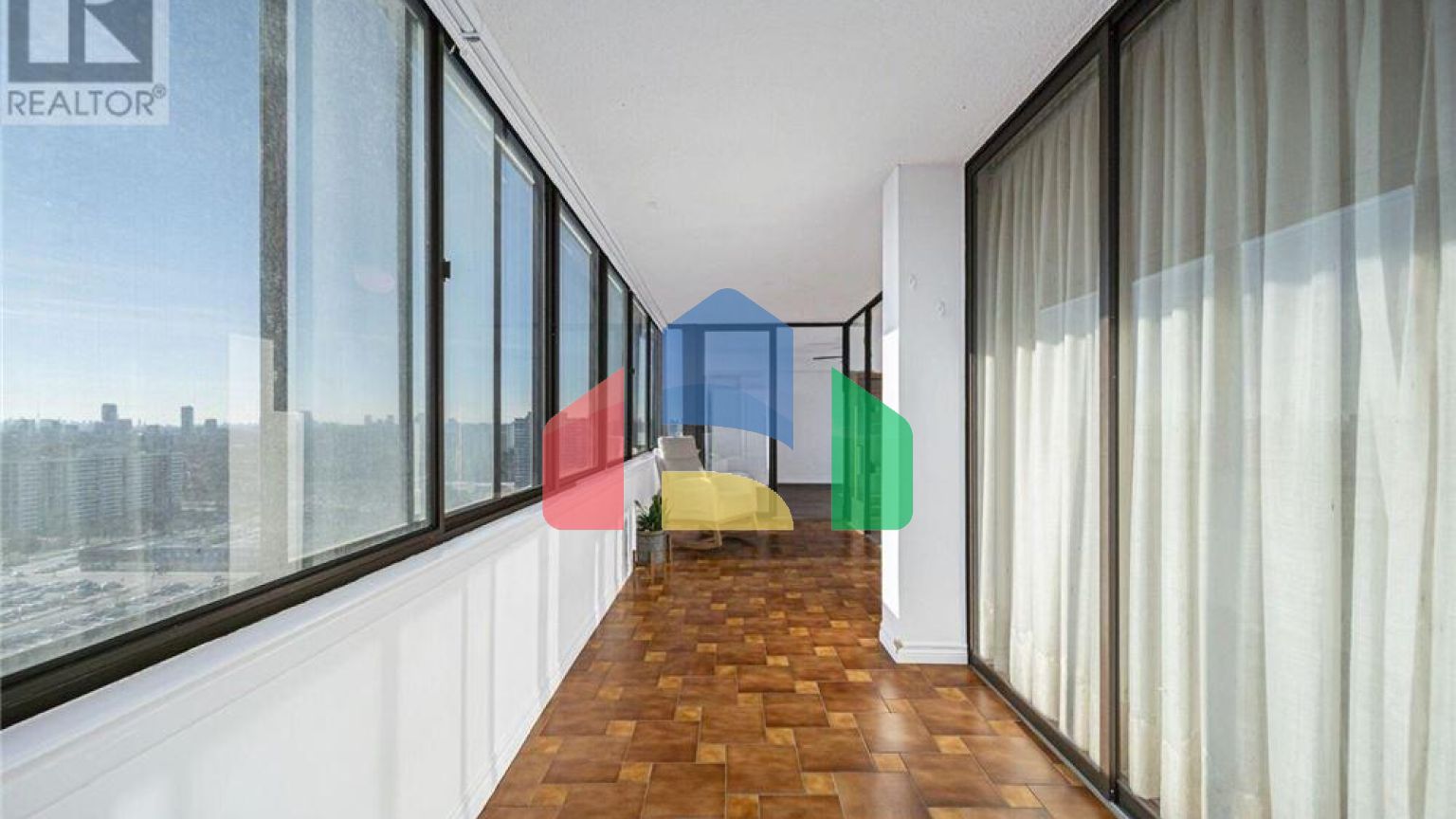 Residential - Single Family Home - Toronto, Canada - Canada