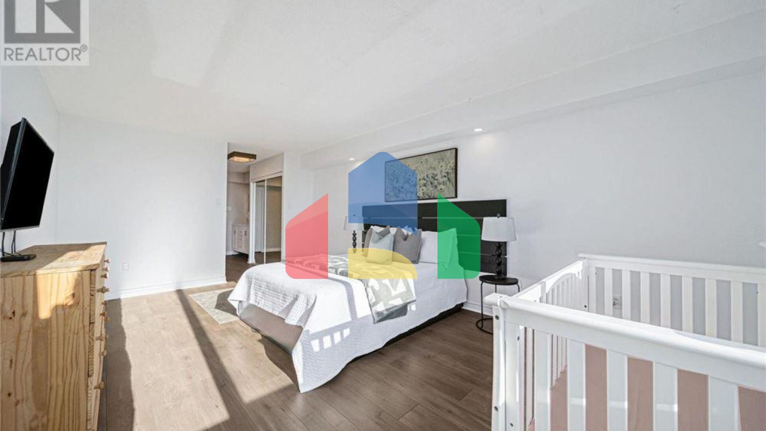 Residential - Single Family Home - Toronto, Canada - Canada