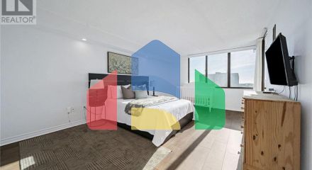 Residential - Single Family Home - Toronto, Canada - Canada