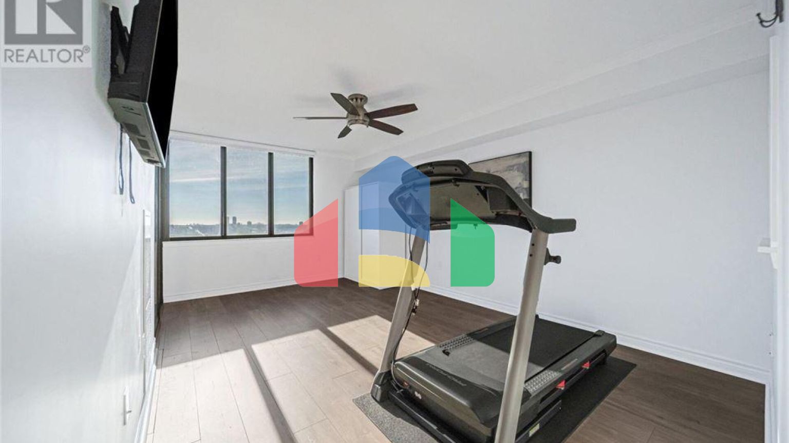 Residential - Single Family Home - Toronto, Canada - Canada