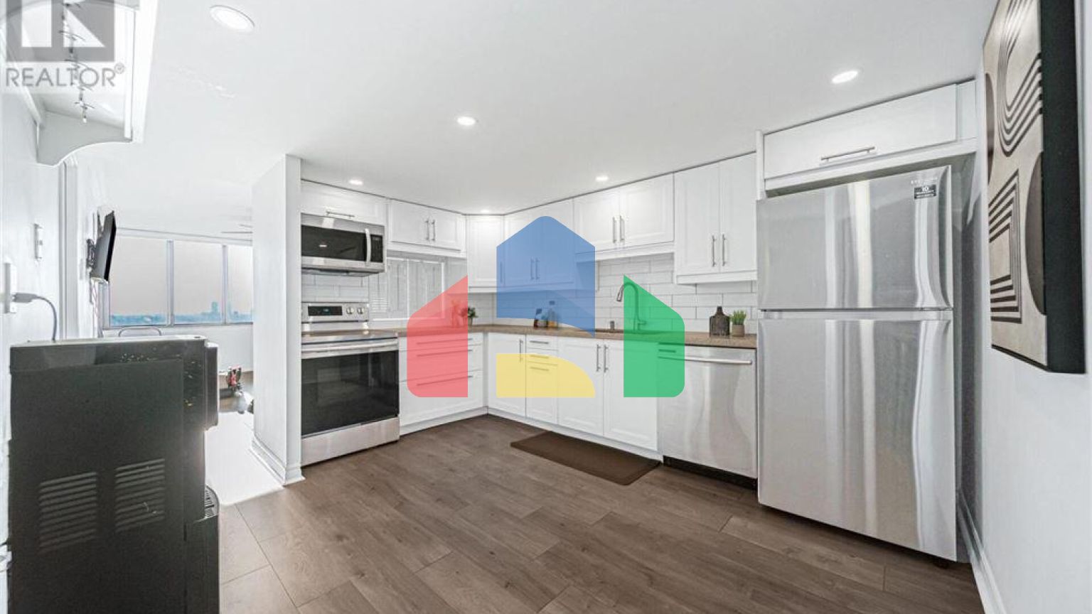 Residential - Single Family Home - Toronto, Canada - Canada