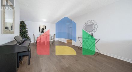 Residential - Single Family Home - Toronto, Canada - Canada