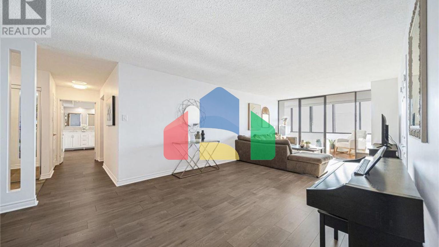 Residential - Single Family Home - Toronto, Canada - Canada