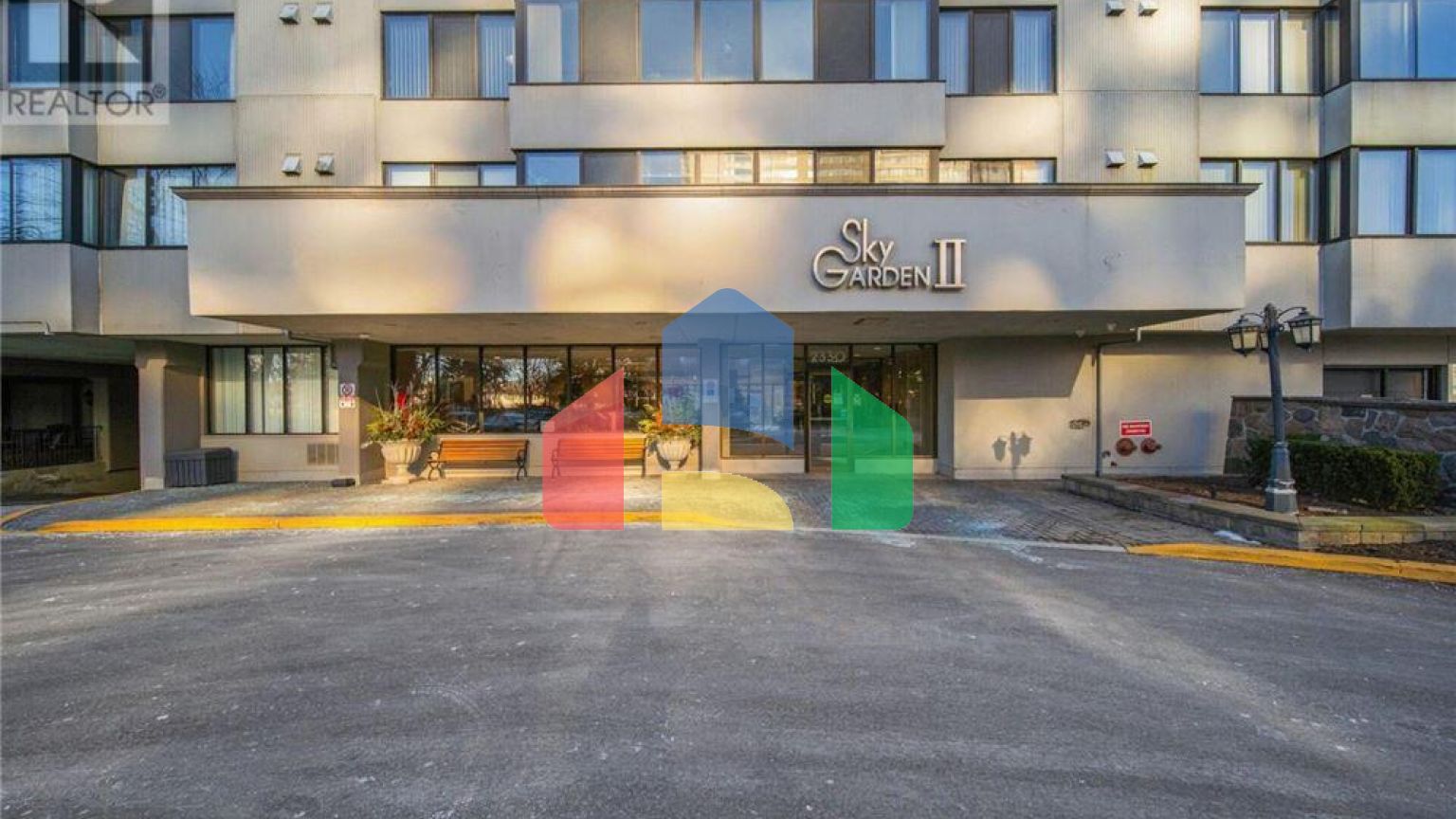 Residential - Single Family Home - Toronto, Canada - Canada